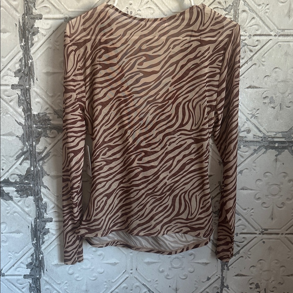 89th & Madison Zebra Print Drape mesh Top - Picture 4 of 4